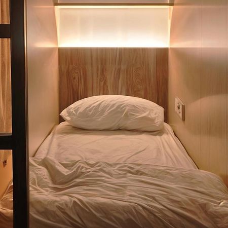 Westay Hostel دبي المظهر الخارجي الصورة