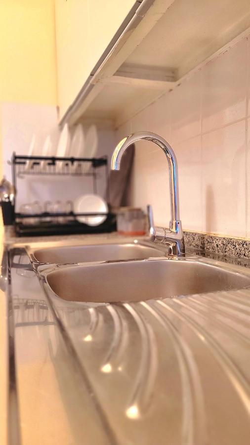 Westay Hostel دبي المظهر الخارجي الصورة